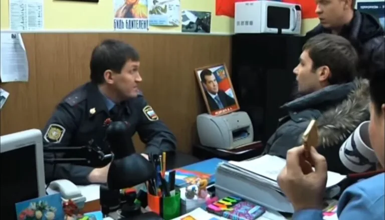 Момент из 22 серии 2 сезона
