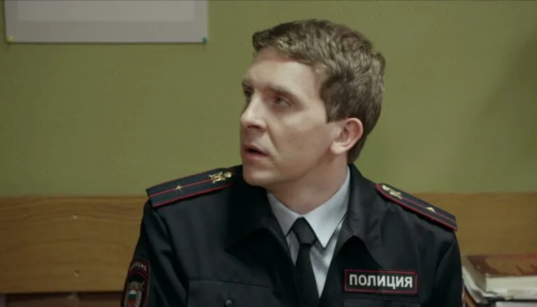 Момент из 24 серии 4 сезона